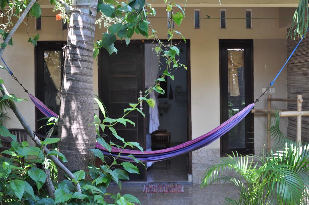 Three Little Birds Homestay Gili Trawangan Exterior photo